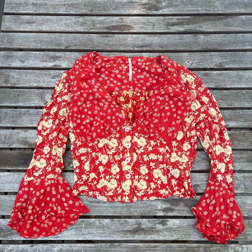 Free people mixed floral print Long trumpet sleeve crop top